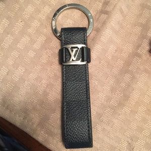 AUTHENTIC Louis Vuitton key holder/keychain